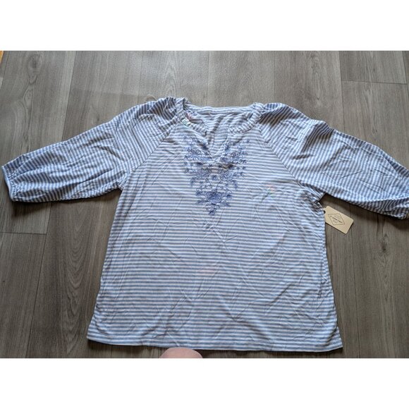 St. Johns Bay Womens Blue & White Striped Embroidered Cotton Top XL NWT - Picture 4 of 7